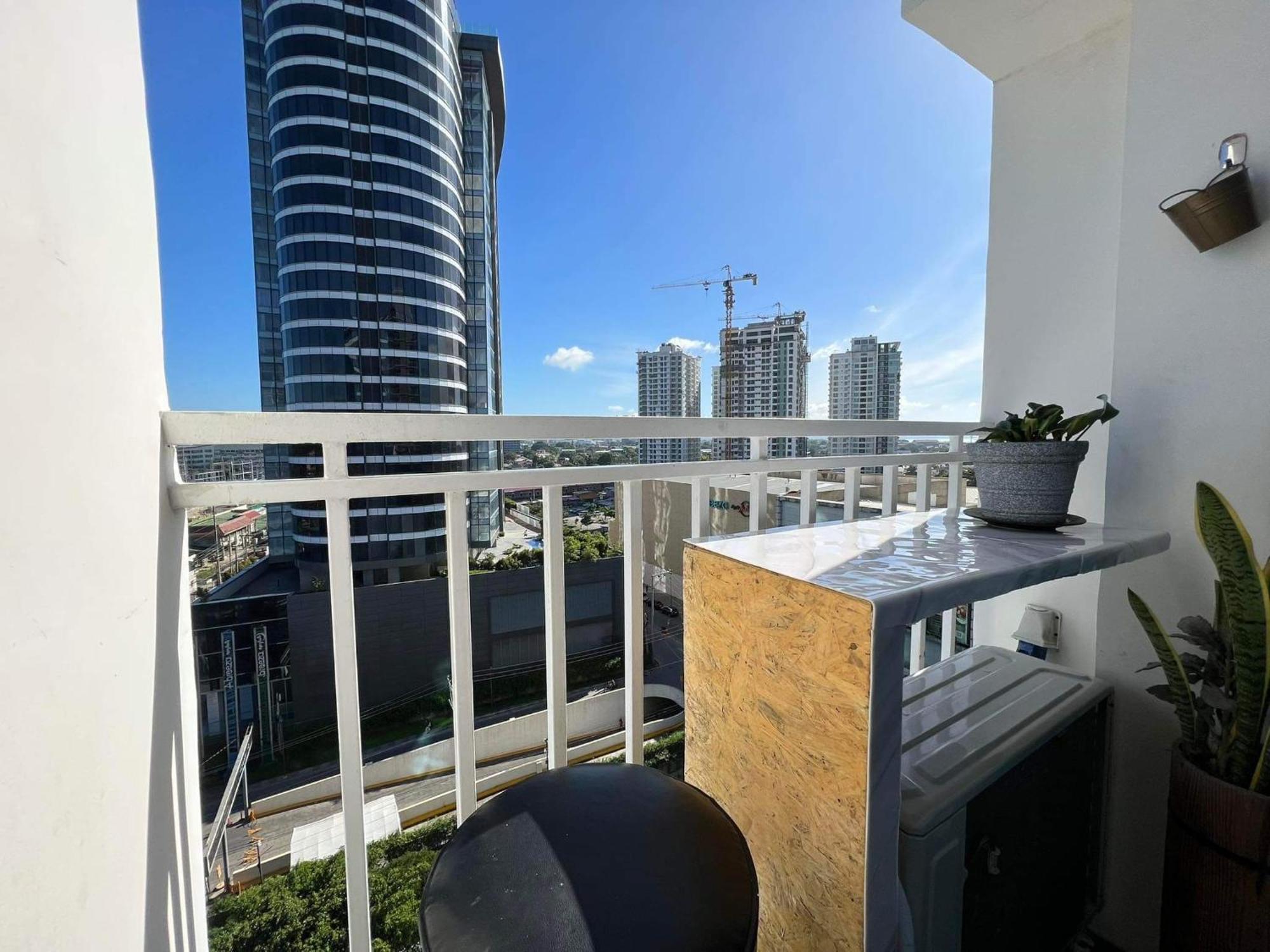 Inspiria Abreeza Davao Aparthotel Екстериор снимка