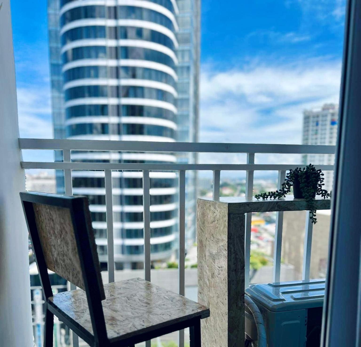Inspiria Abreeza Davao Aparthotel Екстериор снимка